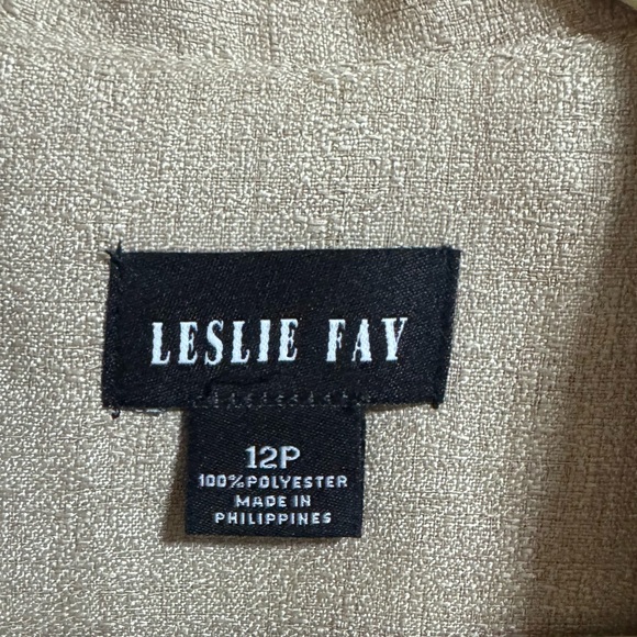 Vintage Leslie Fay Blazer-Style Blouse 12P – Beige w/ Black Trim 80s/90s Retro - Picture 4 of 4